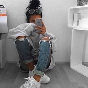 Meet your Posher, Claire